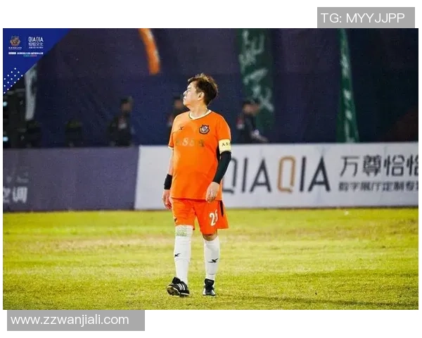 《追梦绿茵场：足球明星的崛起与荣耀》